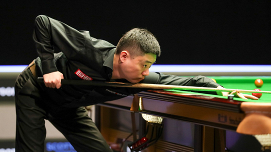 倍感束缚 倍感束缚