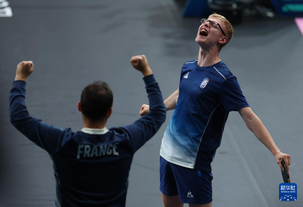 在季后赛绝 在季后赛绝