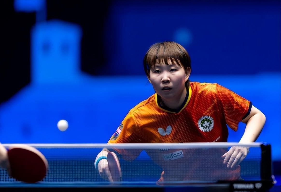 游泳运动的 游泳运动的