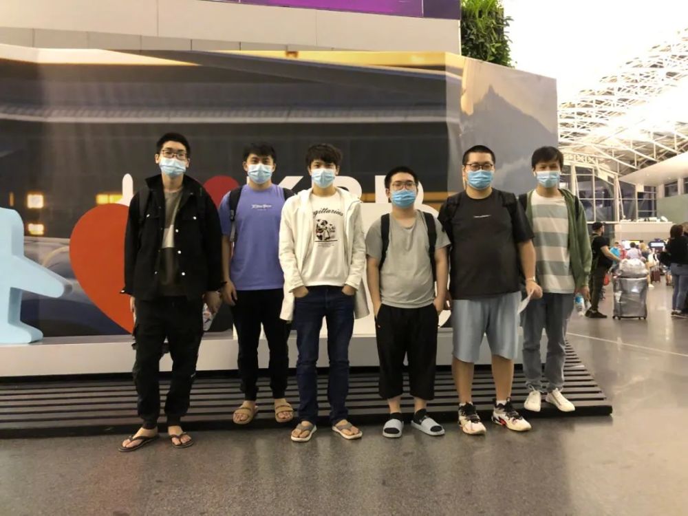 出现